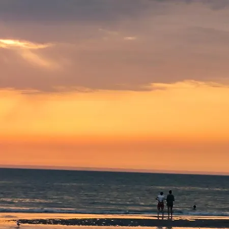 Charme&détente Au Bord De