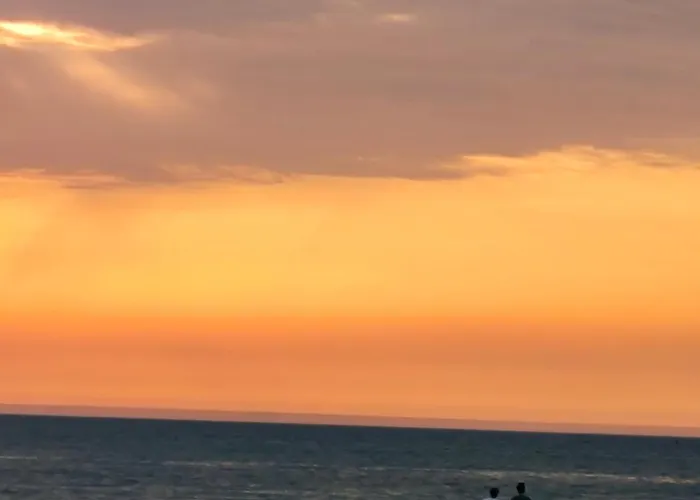 Charme&détente Au Bord De